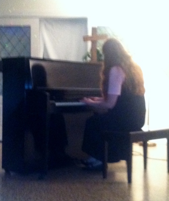 Sarah Jewell's amazing piano performance